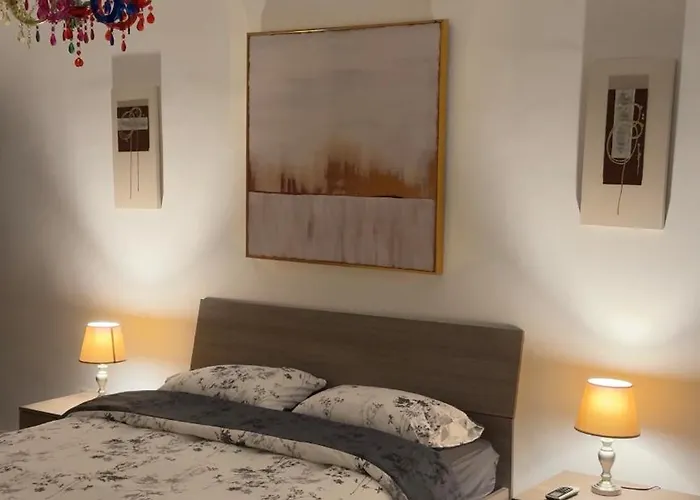 Gazde/Camere de închiriat In Sliema's Heart